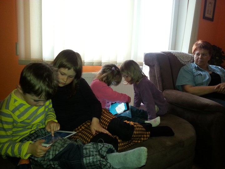 A babička má od vnoučat pokoj... 