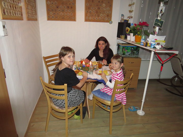 Pojď už jíst, tati... 